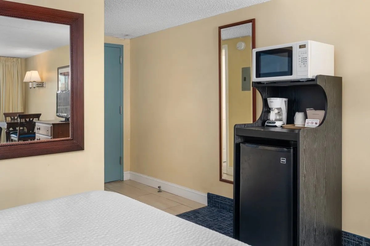 Coastal Palms Beach Hotel — photo 43 of 59