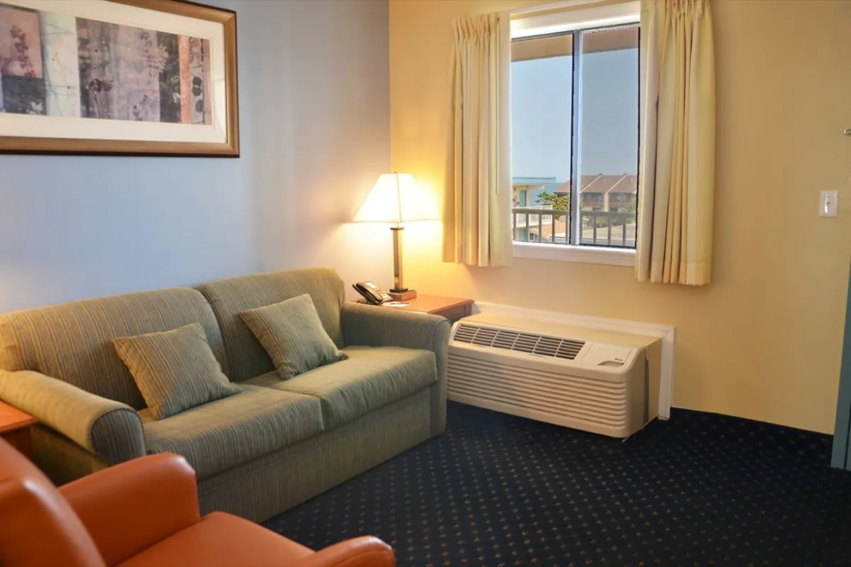 Coastal Palms Beach Hotel — photo 57 of 59